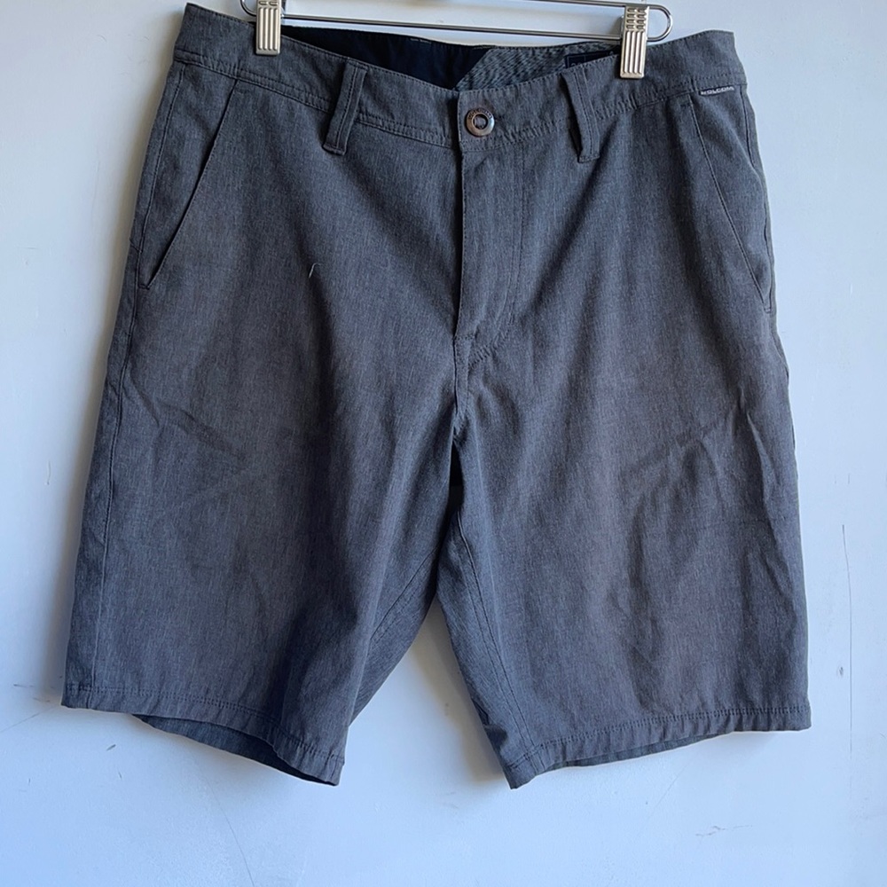 Volcom men’s hybrid shorts